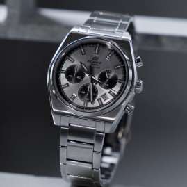 Casio EFB-730D-7AVUEF Edifice Herrenuhr Chronograph Silberfarben